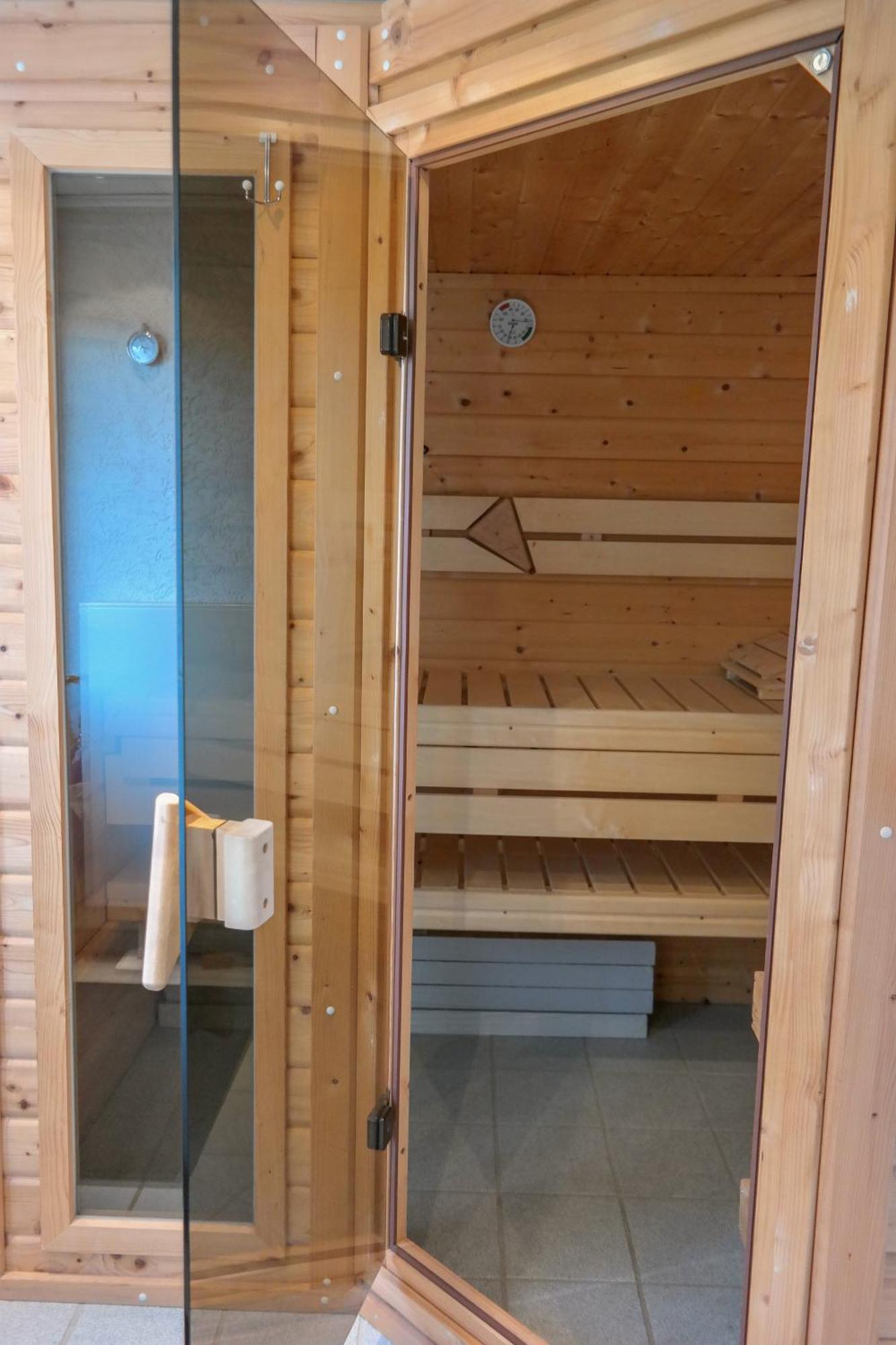 4Pers House Christine W Sauna, Winter Garden & Fishing Pier Anjum Kültér fotó